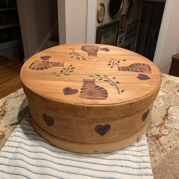 Vintage Wood Cheese box with lid hand painted